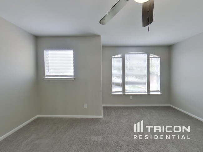 Building Photo - 8627 Heathglen Ln