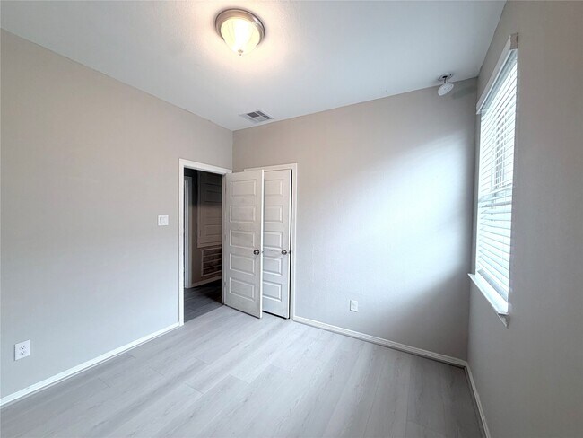 Building Photo - 23011 True Fortune Dr