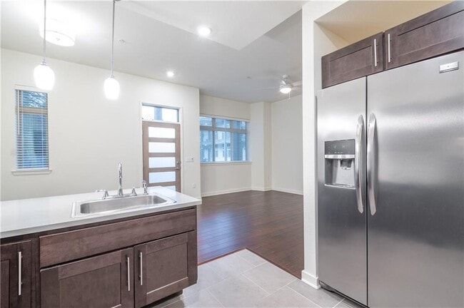 Building Photo - South Austin Serenity