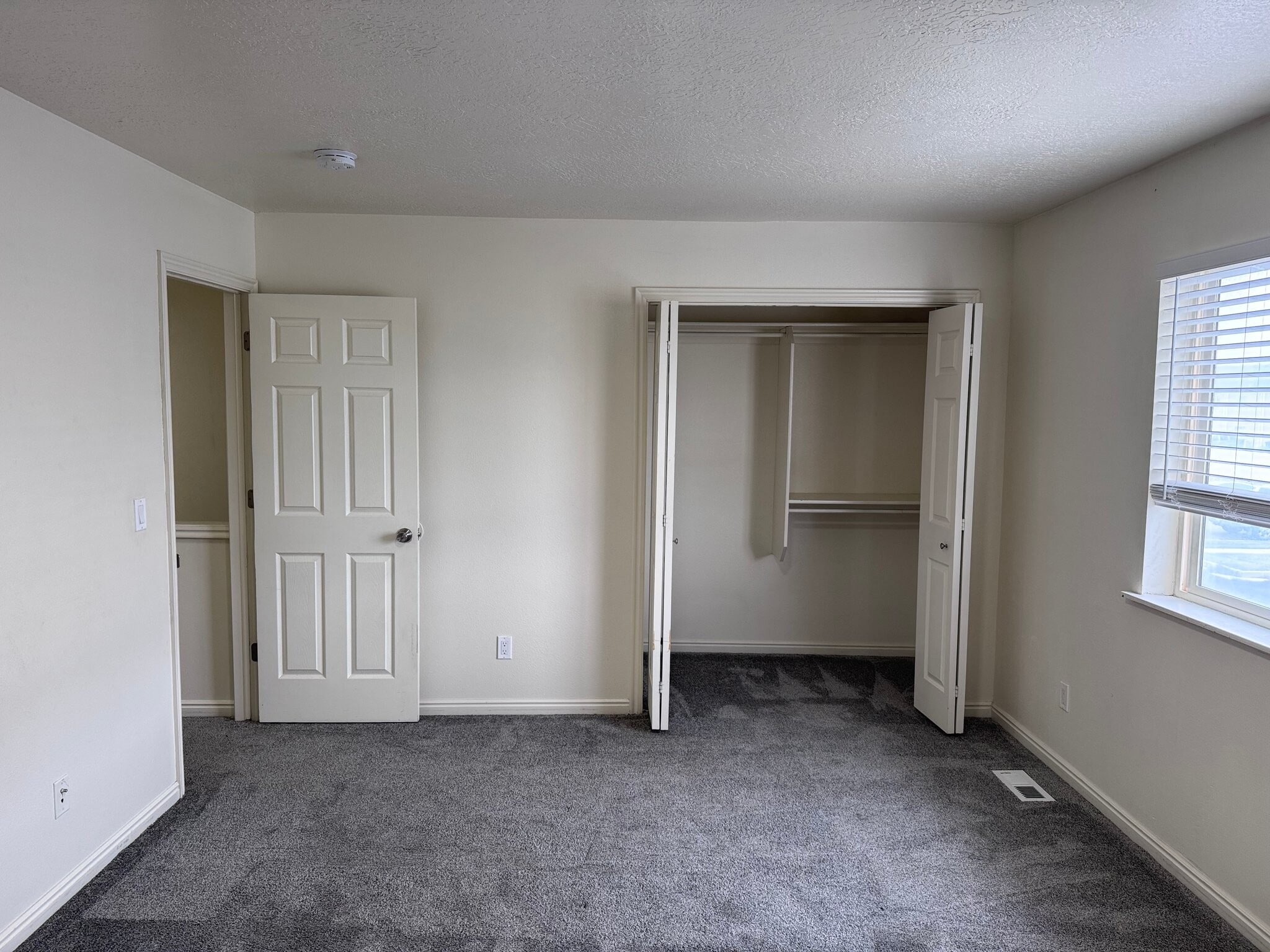 Building Photo - 2505 W 450 N