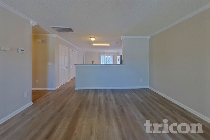 Building Photo - 61 Bluebead Ct