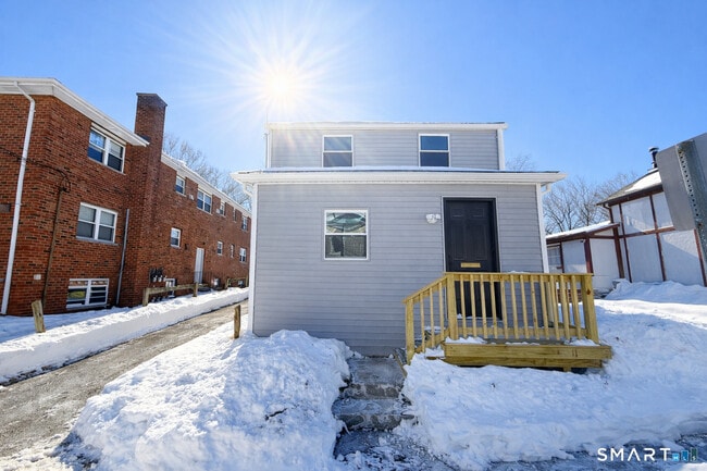 Building Photo - 110 W Easton St