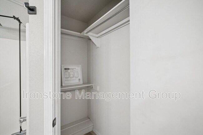 Building Photo - 11665 N 156th E Ave