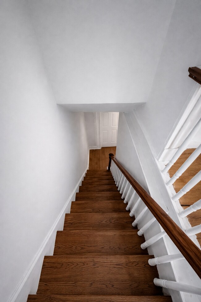 Building Photo - 108 S Main St