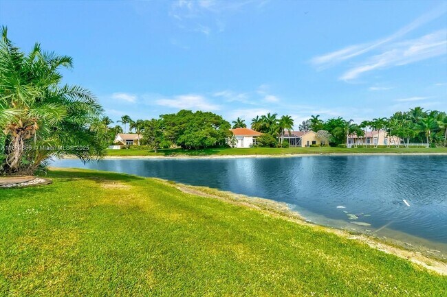 Building Photo - 19314 King Palm Ct