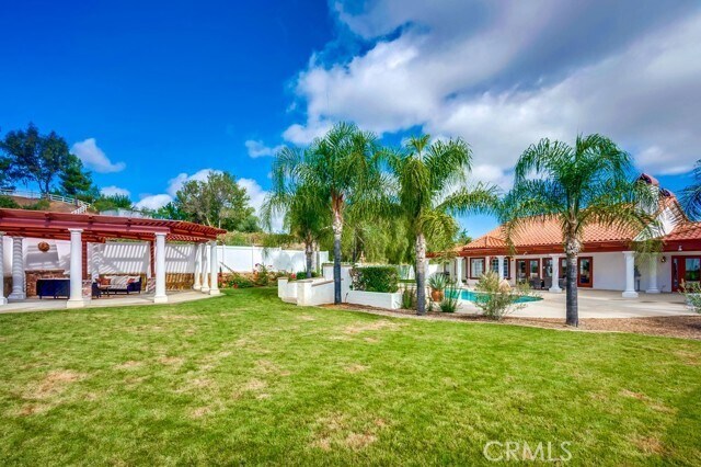 Building Photo - 39555 Ave Bonita