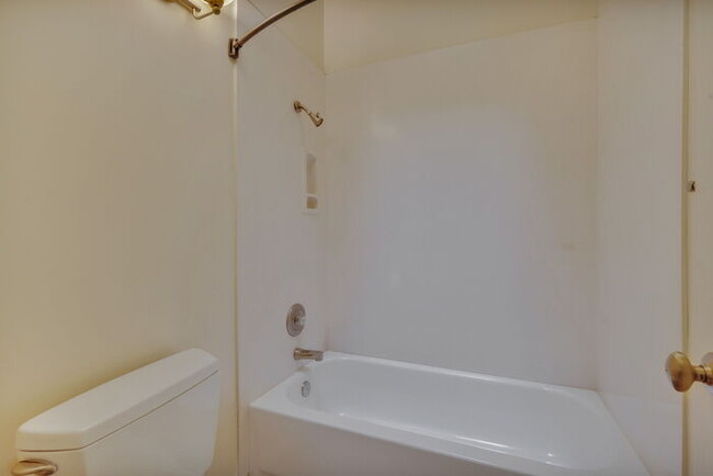 Building Photo - 1307 E Treasure Cove Dr