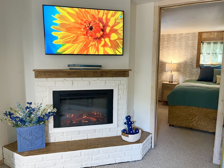 Living room fireplace - 6023 Barnhart Rd