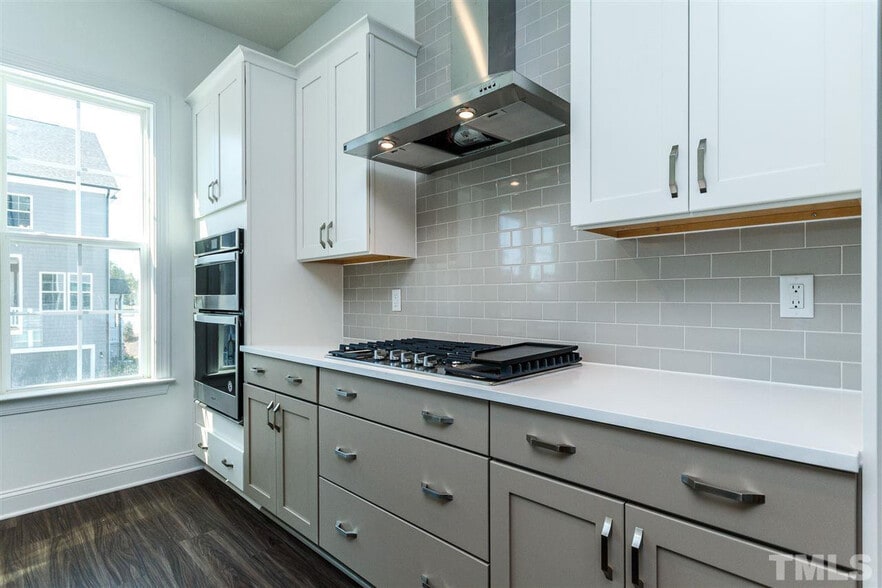 Building Photo - Room in Townhome on Mazarin Ln