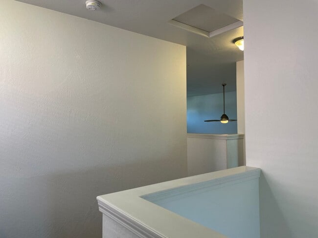 Building Photo - Beautiful 3 Bed, 2.5 Bath Home for Rent – Bright & Spacious in a Great Neighborhood