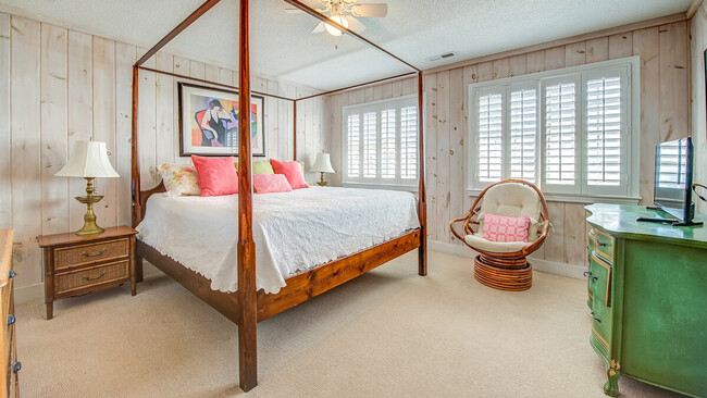 Building Photo - 1383 Debordieu Blvd