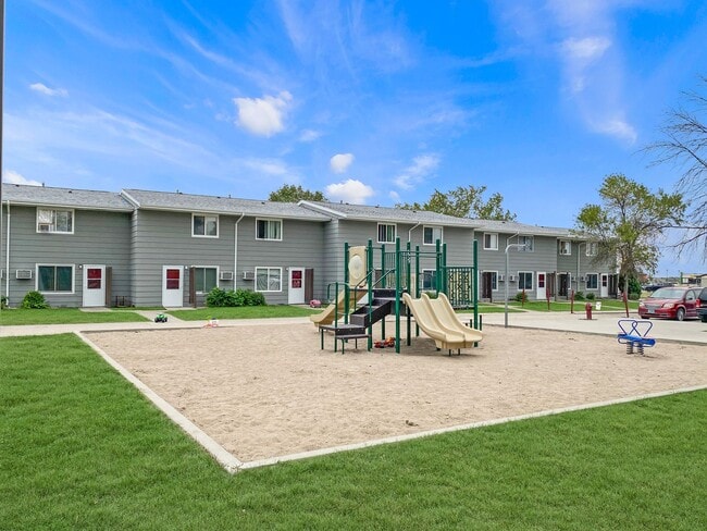 Building Photo - Holiday Village