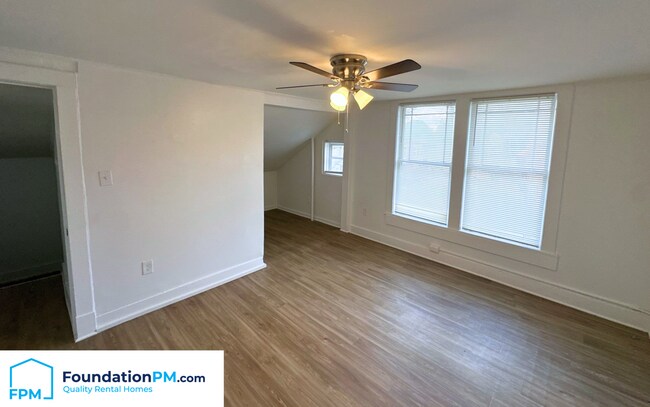 Building Photo - 1492 Faxon Ave