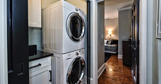 Building Photo - 600 Hermitage Ct