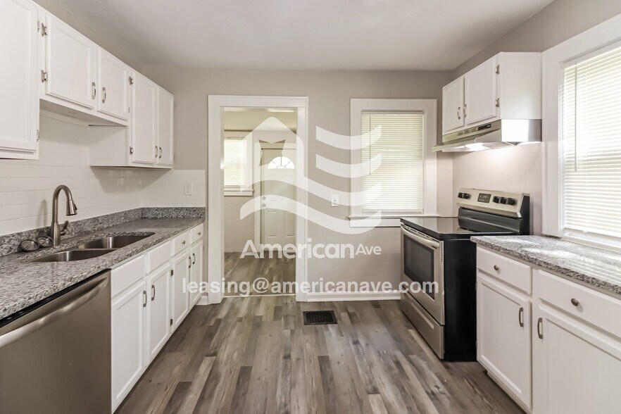 Building Photo - 6703 Harris Ave