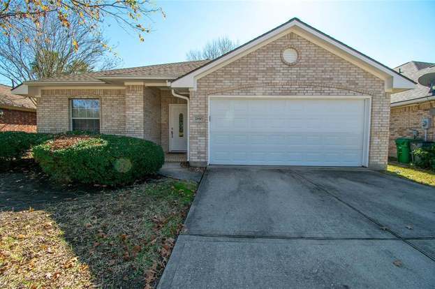 Building Photo - 2610 Braley Park Ln
