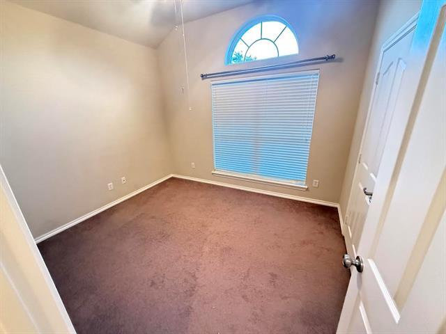 Building Photo - 10605 Foothill Dr