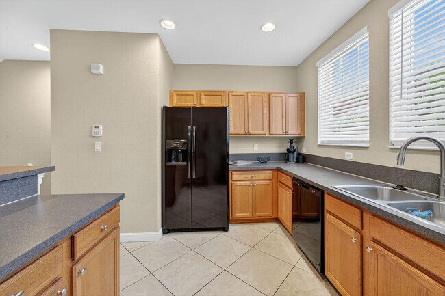 Building Photo - 1730 Borrego Way
