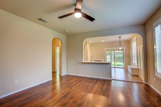 Building Photo - 1109 Central Village Dr