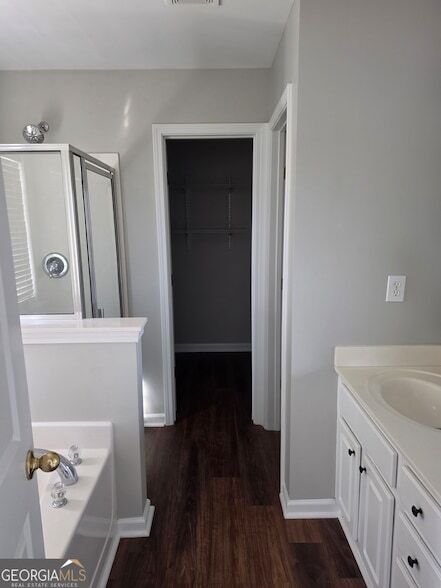 Building Photo - 2432 Black Forest Dr