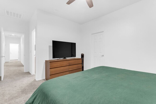 Building Photo - Stunning Single-Level Rental In The Highly Sought-After Anthem at Merrill Ranch!