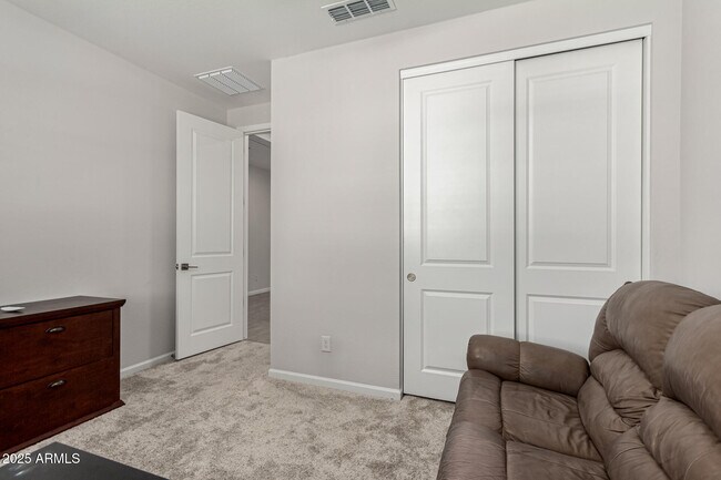 Building Photo - 18021 Avenida del Sol W