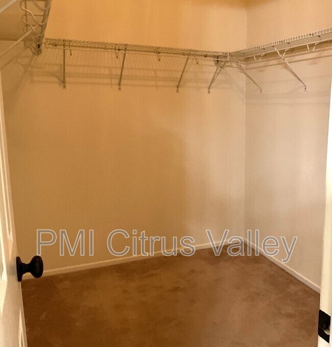 Building Photo - 1250 Berylstone Dr