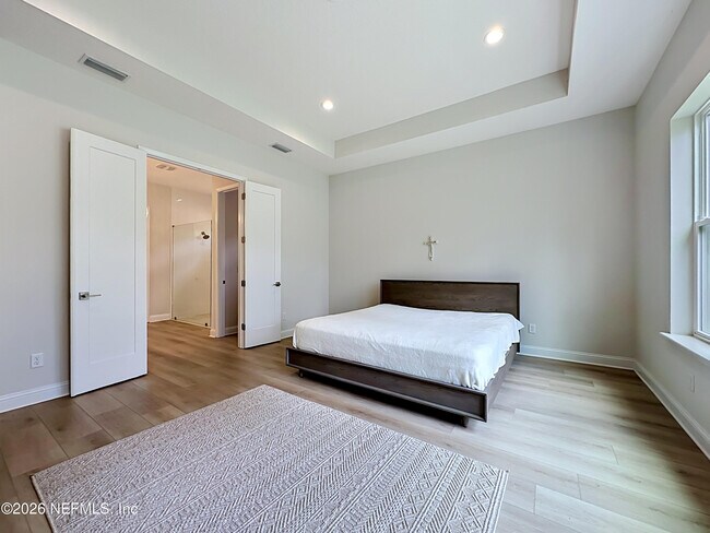 Building Photo - 736 Navigators Rd