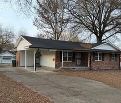 Front of House - 7241 Renda St