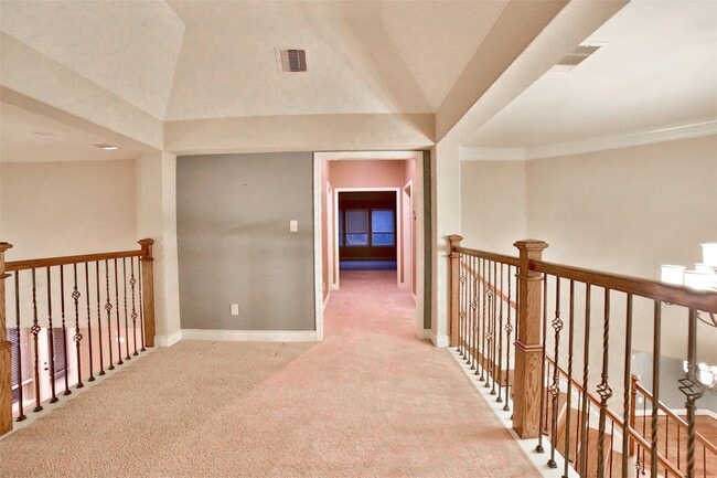 Building Photo - 2403 Haven Hill Dr