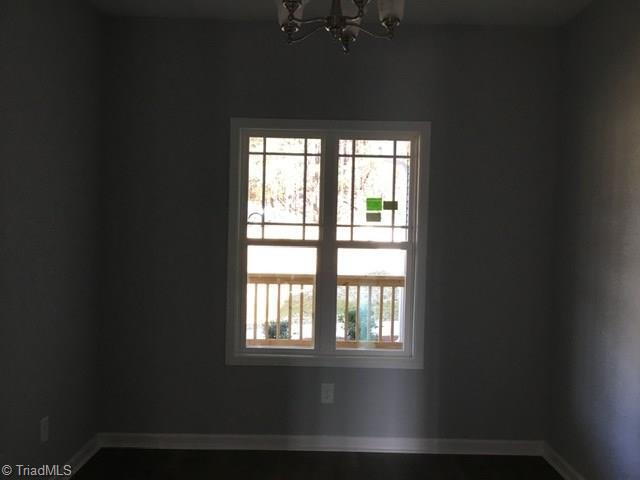 Building Photo - "Spacious 4-Bedroom Home with Finished Basement in Kernersville's Desirable Mill Brook Trail"