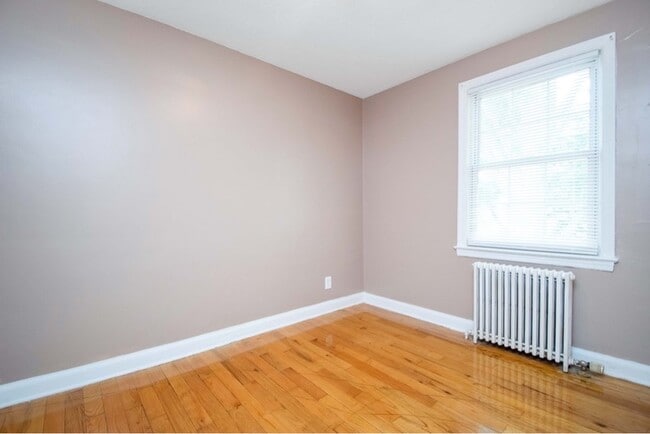 Building Photo - 1540 Memorial Ave