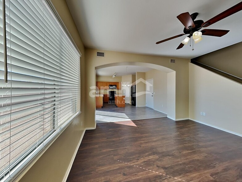 Building Photo - 1217 S 121st Dr