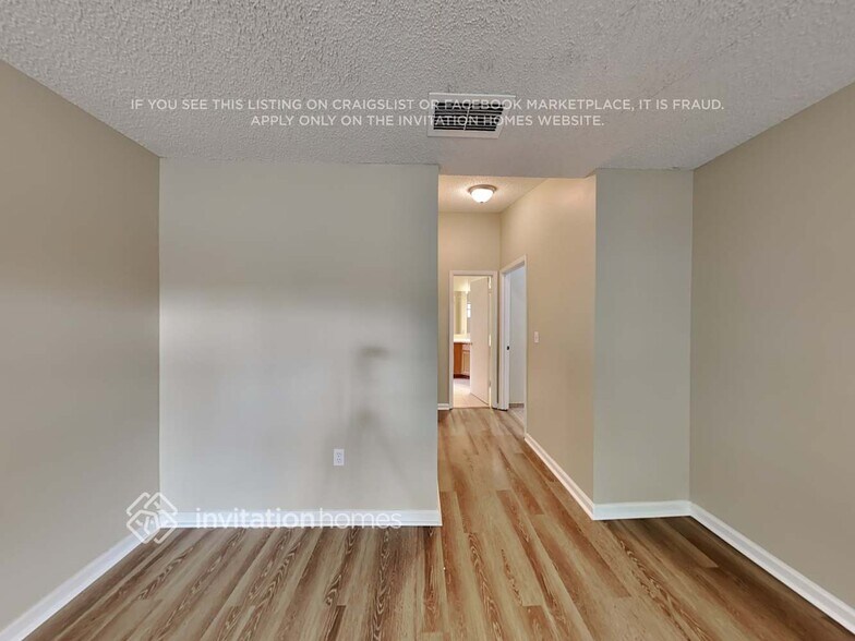 Building Photo - 15945 Greater Groves Blvd