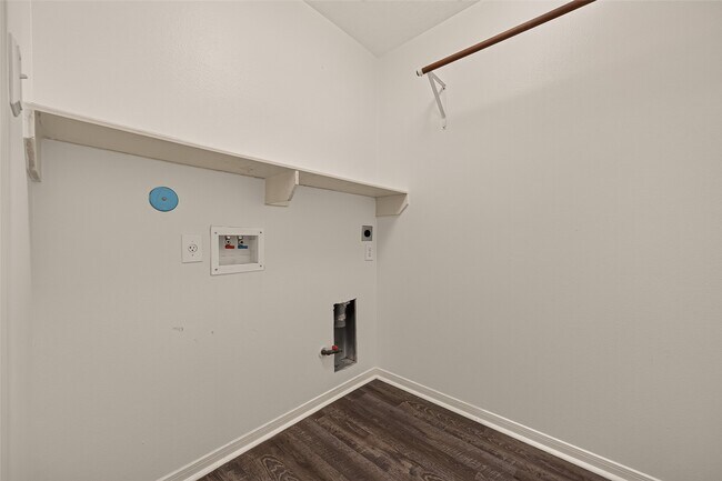 Building Photo - 16938 Tableland Trail