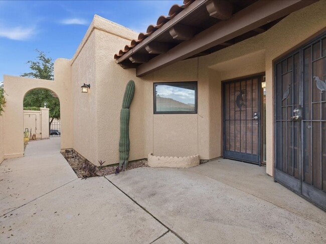 Building Photo - 10111 Spyglass