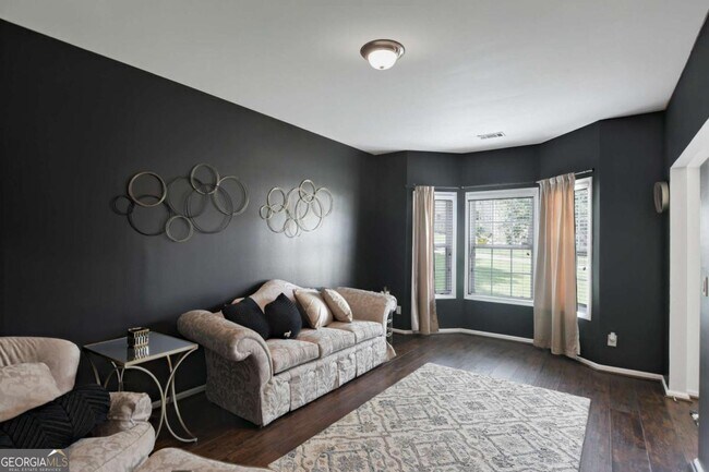 Building Photo - 5296 Lexmark Cir