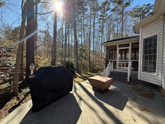 Building Photo - Charming 3BD, 2BA Ranch Style Holly Springs Home with Fenced Yard in an HOA Community with Amenities