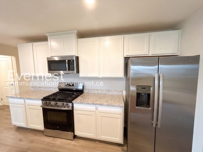 Building Photo - 8555 Erie Lp