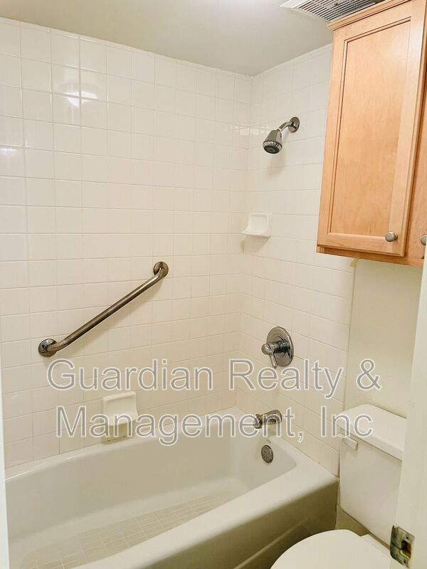 Building Photo - 5203 N 24th St