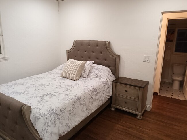 Building Photo - 359 Heather Heights Ct