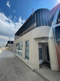 Building Photo - 1410 Main St