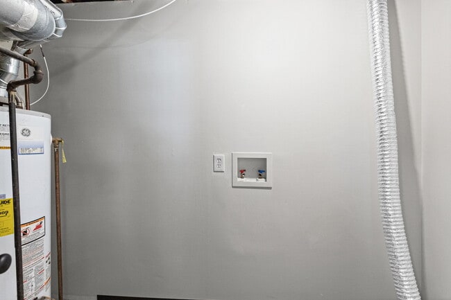 Building Photo - 16209 Speaker Ave
