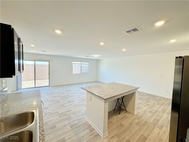 Building Photo - 6002 Swift Lariat St