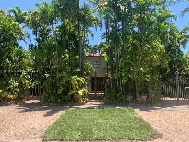 Building Photo - 3235 SW 58th Ct