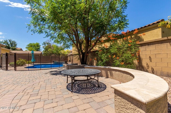 Building Photo - 4250 S Lafayette Dr