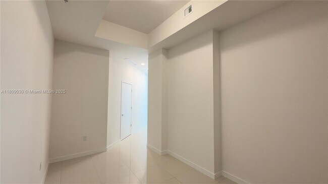Building Photo - 7825 NW 107th Ave