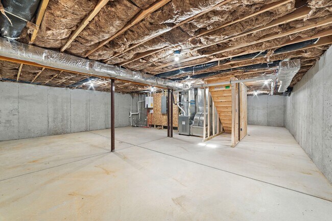 Building Photo - 447 Redwood Ave