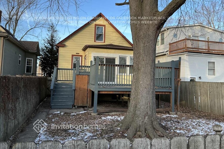 Building Photo - 5647 W Berenice Ave