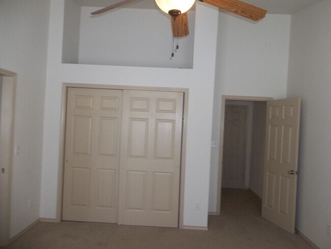 Building Photo - 2318 Sailing Way